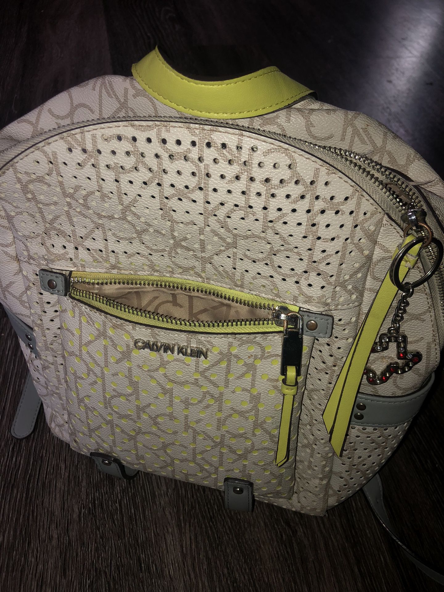 Calvin Klein Little Carry Bag 