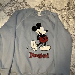 Disneyland sweatshirt 
