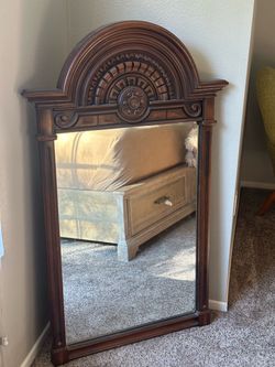 Broyhill Large Framed Wall Mirror