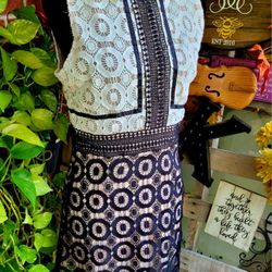 Christal Sleeveless Lace Dress