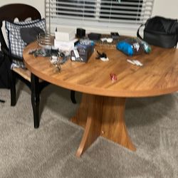 Dinner table  good condition