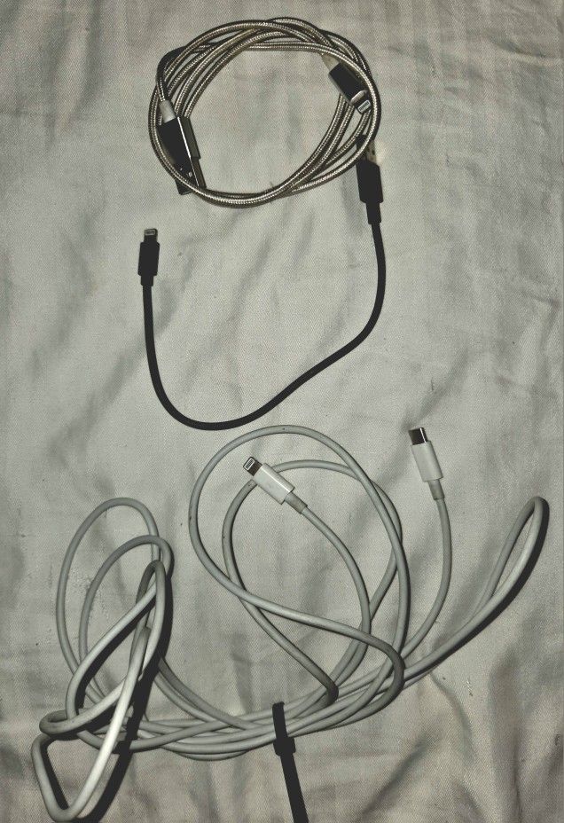 3 Iphone Chargers