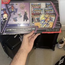 Cynthia’s Garchomp Premium Collection 