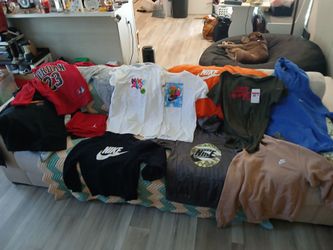 Nike & Jordan Clothing Bundle – Sz Lg boys 12  Pieces