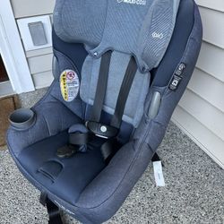 Maxi Cosi Car Seat