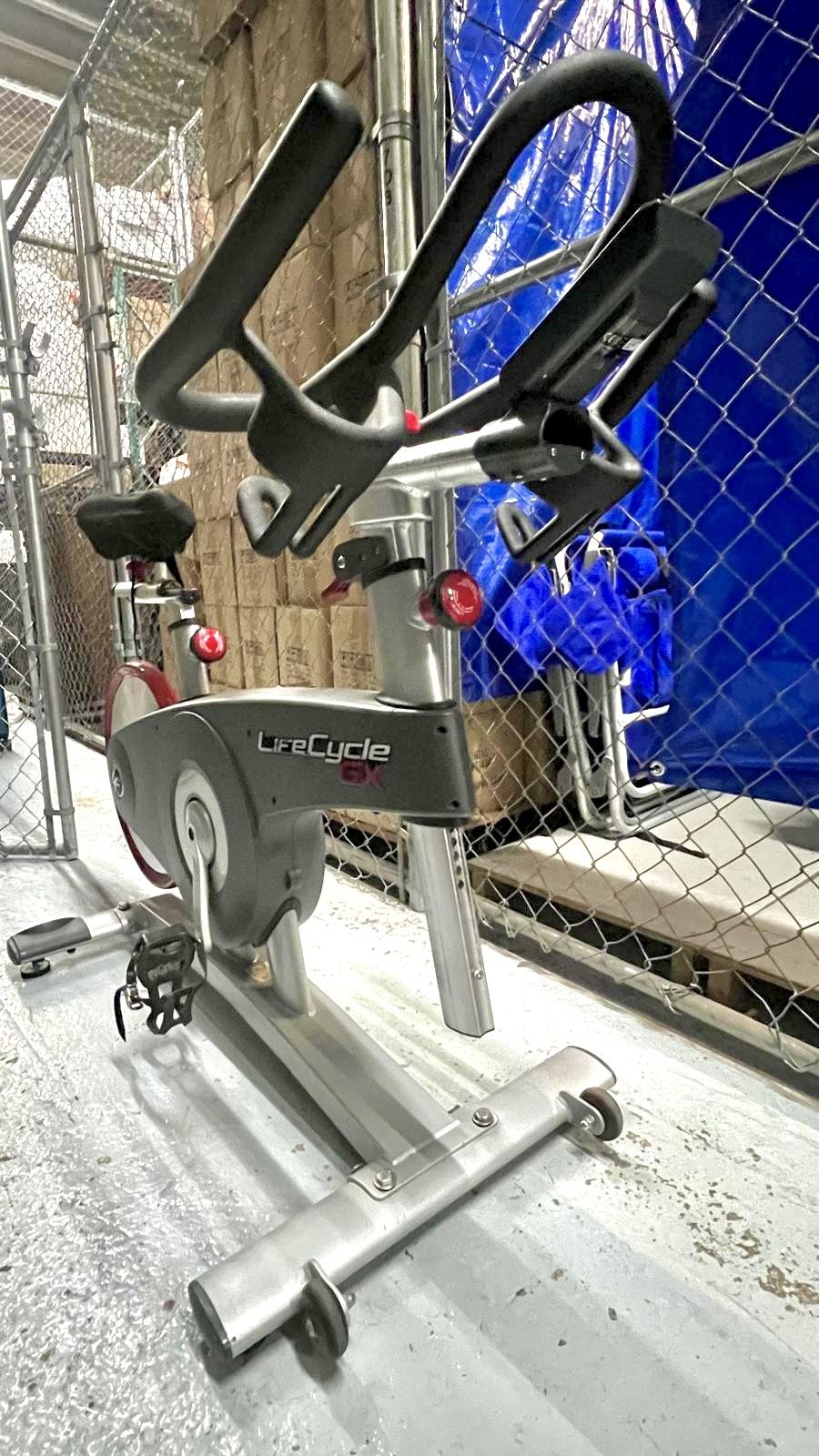 🔥Life Fitness GX Spin Bike – Excellent Condition,  #SpinBike #IndoorCycle #AventuraFL #MiamiFitness #HomeGym #CardioWorkout #GymEquipment #CyclingLif