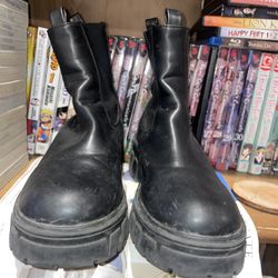 Black Boots