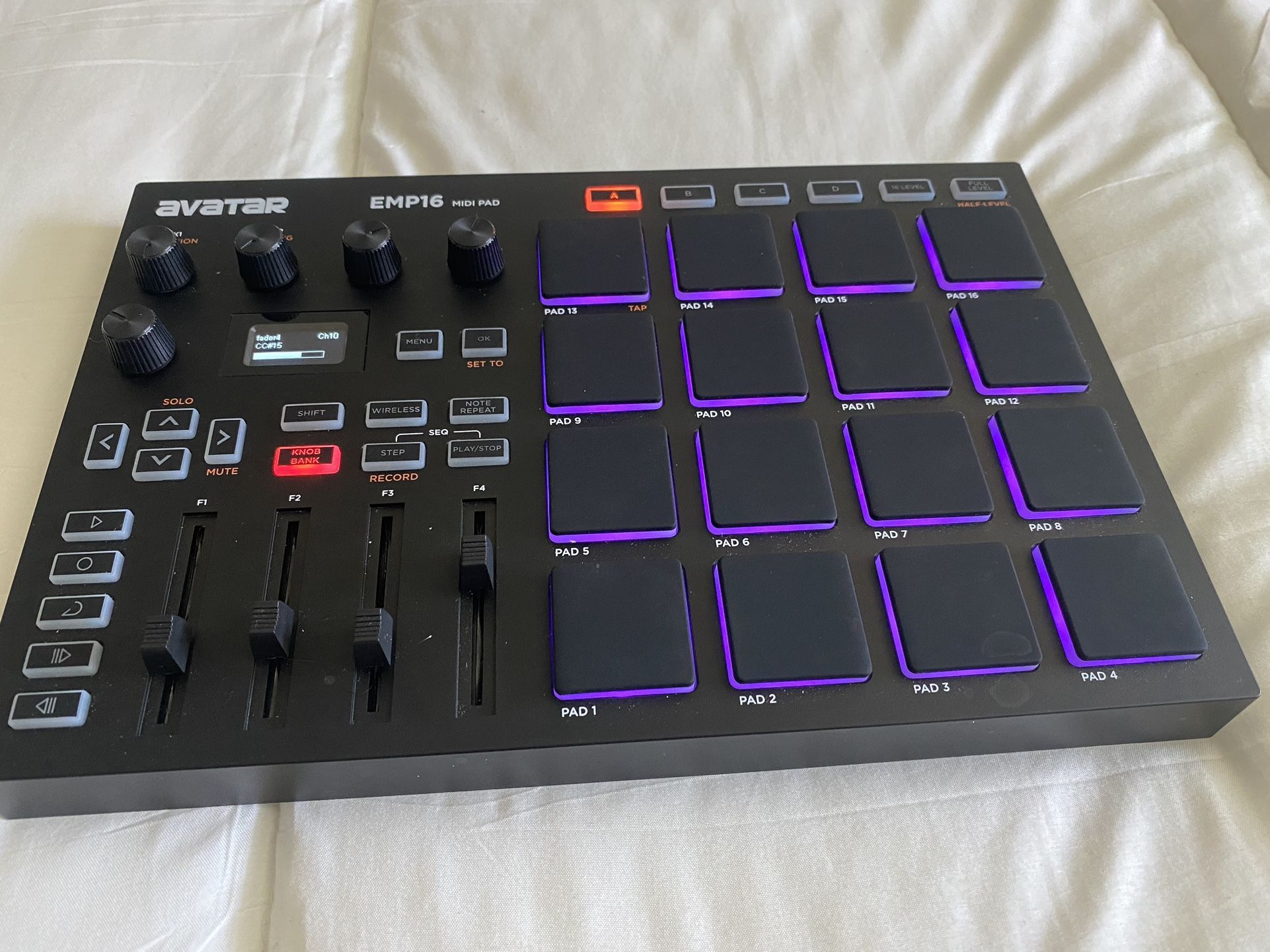 EMP16 Midi Pad Controller Beat Maker Machine with Bluetooth. iOS Connection