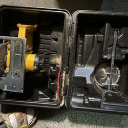 Dewalt Saw 