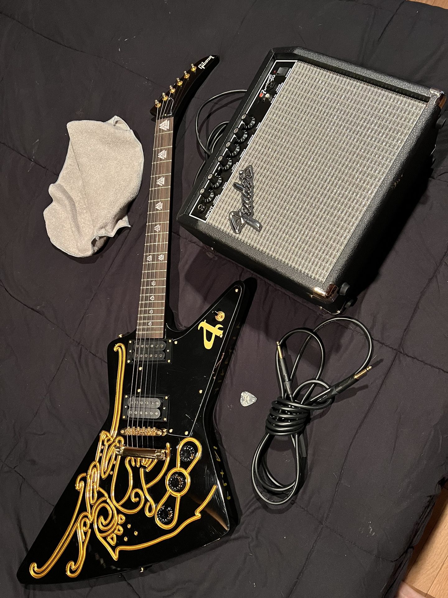 Gibson “Explorer” Electric Guitar 