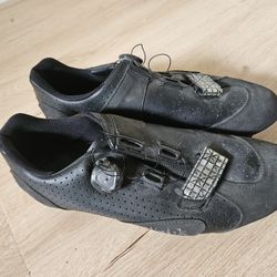 Clip-In Bicycle Shoes