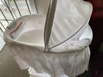 Delta children bassinet
