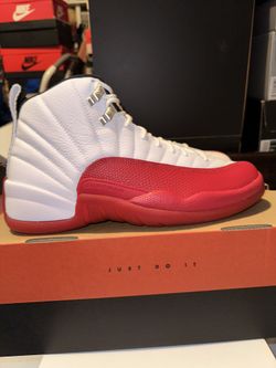Air Jordan 12 Retro “Cherry” size 9