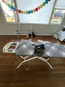 Polder iron board Hanger and iron 3 pack