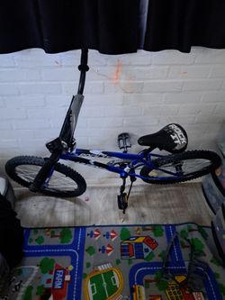 Small kids bike (flat tires)