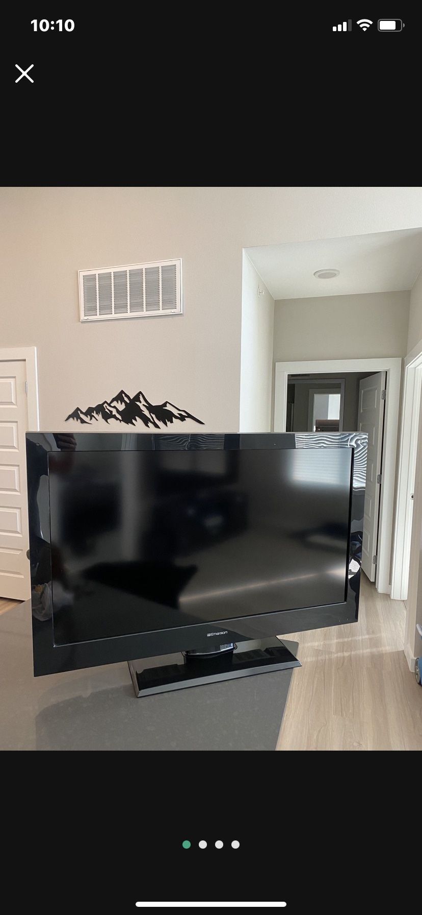 Emerson TV 40” W/ Amazon Fire Stick