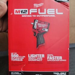 MILWAUKEE M12 FUEL 12V LITHIUM-ION BRUSHLESS CORDLESS STUBBY 3/8-IN. IMPACT WRENCH 550-FT LBS OF TORQUE 