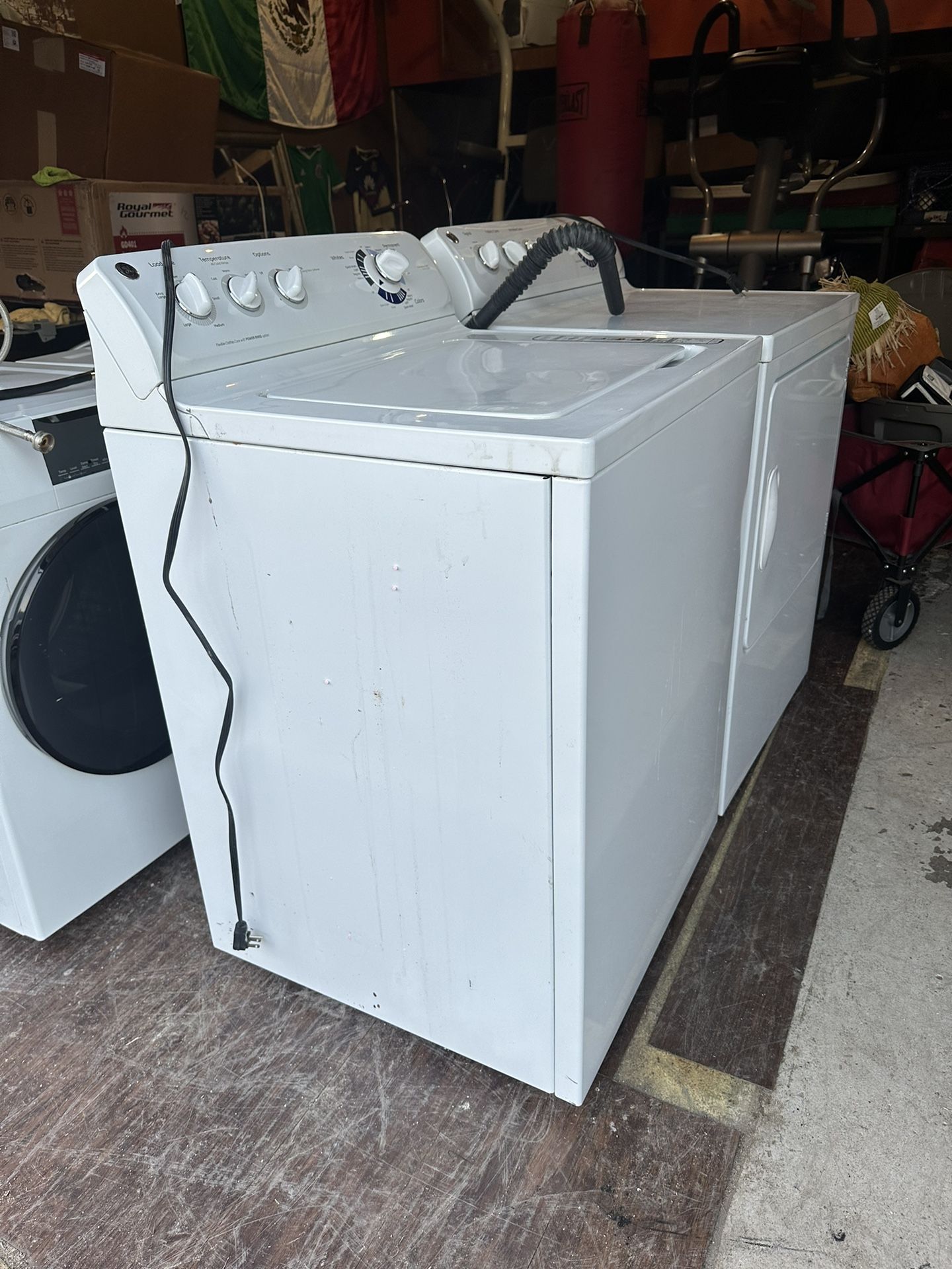 GE Washer And Gas Dryer 
