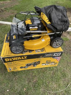 Brand New DeWalt Brushless Self Propelled Lawn Mower (Mower only)