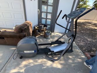 Precor EFX 5.19 Elliptical CrossTrainer