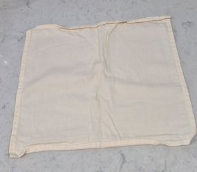 Cream cloth nakins, 11 count