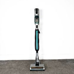 Shark Ultralight Zero-M Vacuum Cleaner