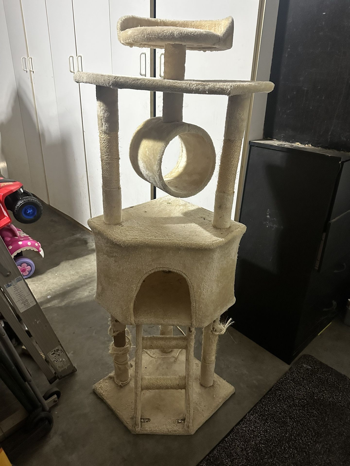 Cat Tree