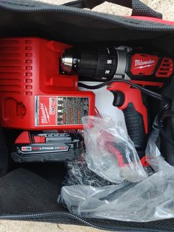 Complete New Milwaukee M18 Drill with battery and charger ((($100 Firm)))