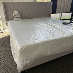 New King Size Platform Bed Frame + King Memory Foam Mattress