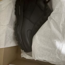 NIKE ACG BOOTS