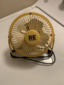 Room Essentials portable fan