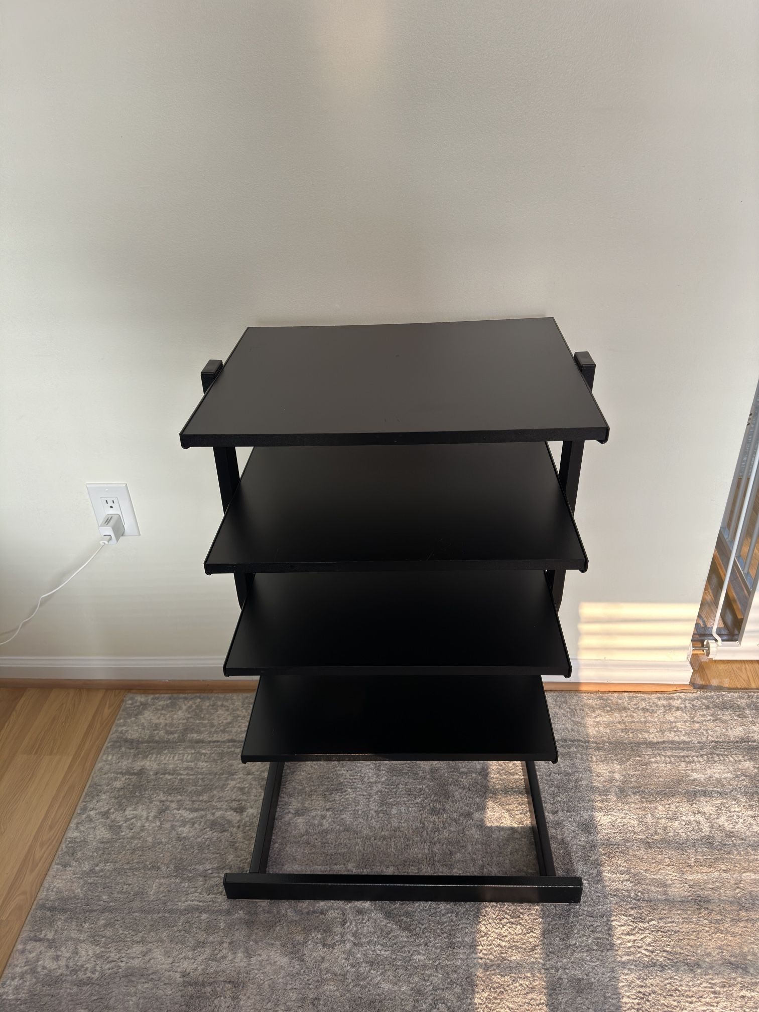 Home Theater /Audio System Rack for Sale in Waterbury, CT - OfferUp