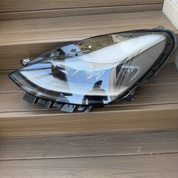2023 Headlight Tesla Model 3 