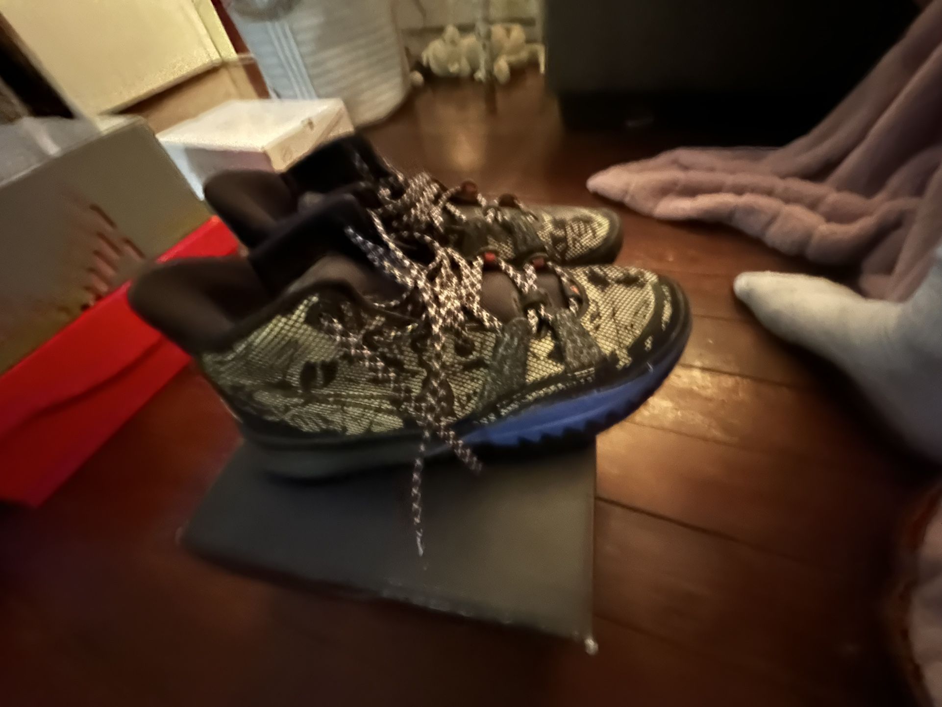 Kyrie Irving Basketball Shoes