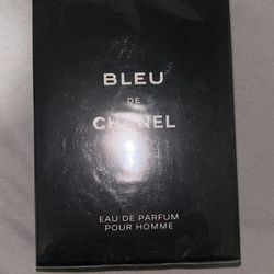 Bleu de Chanel Paris