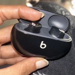 Beats Pods Noise Cancellation 