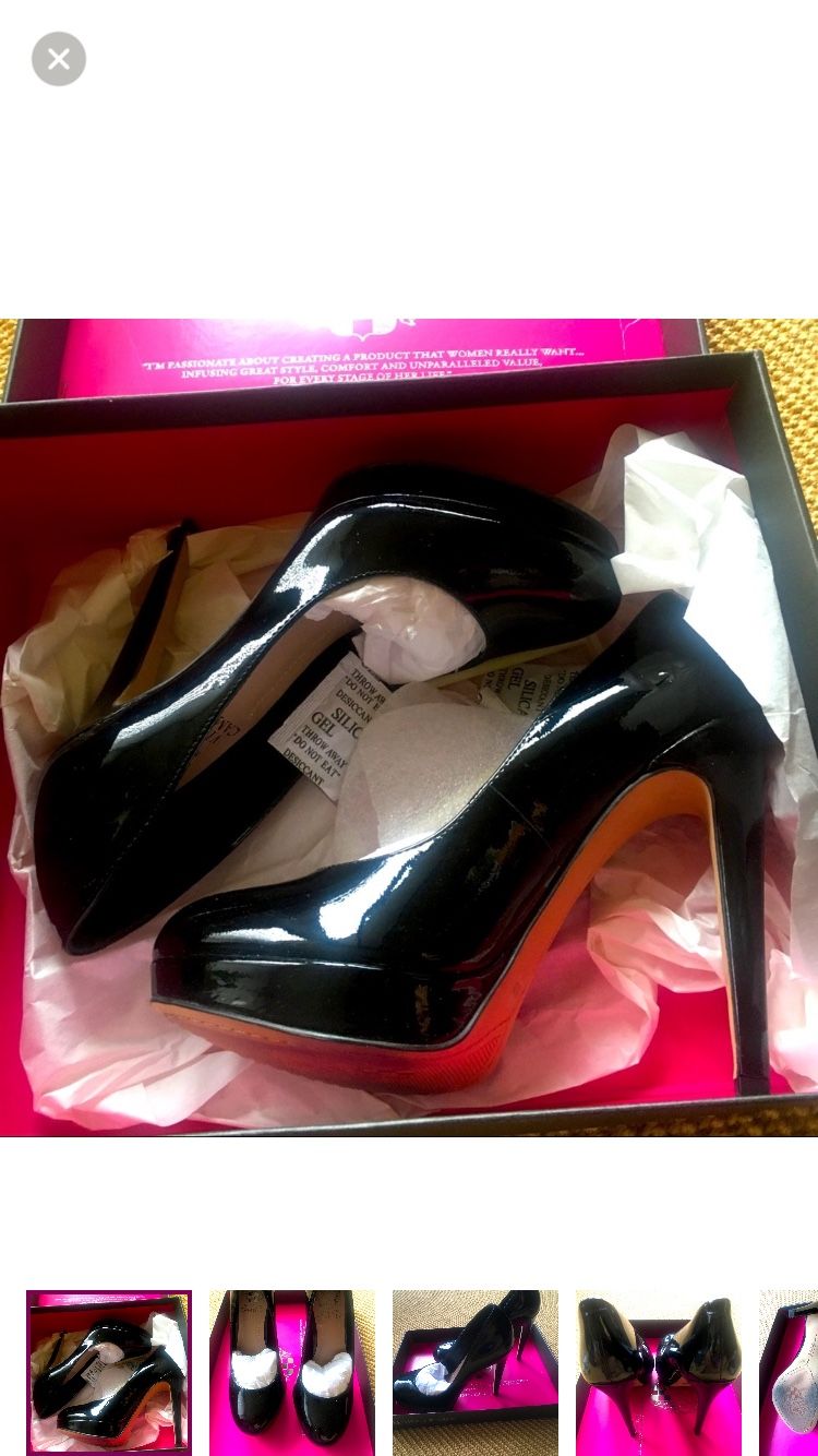 Vince Camuto Black Patent Leather Heels/Pump Sz 5