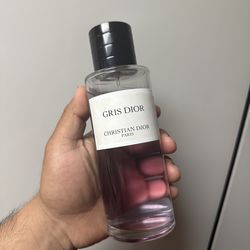 Gris Dior Christian Dior