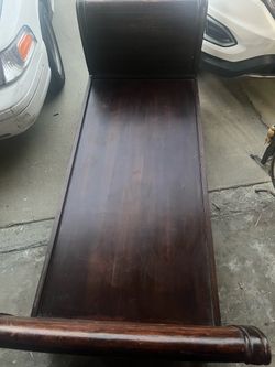 Chaise frame