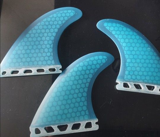 Honeycomb Blue Thrusters (3) FUTURES FINS