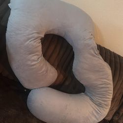 Pregnancy pillow