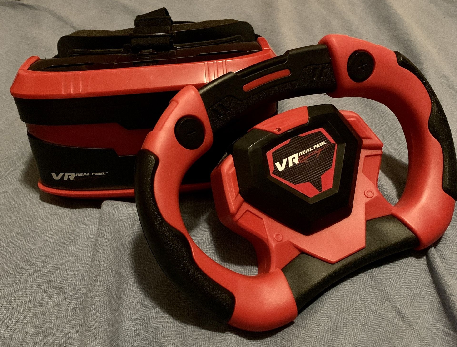 VR Real Feel Virtual Reality Car Racing Gaming System with Bluetooth Steering Wheel and Headset Goggles Viewer Glasses for iOS iPhone and Android