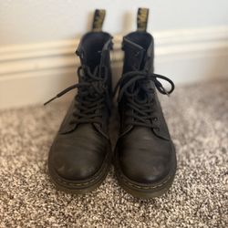 kids Black, Dr. Martin's Boots Size 2