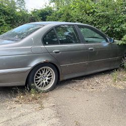 2005 BMW 530i