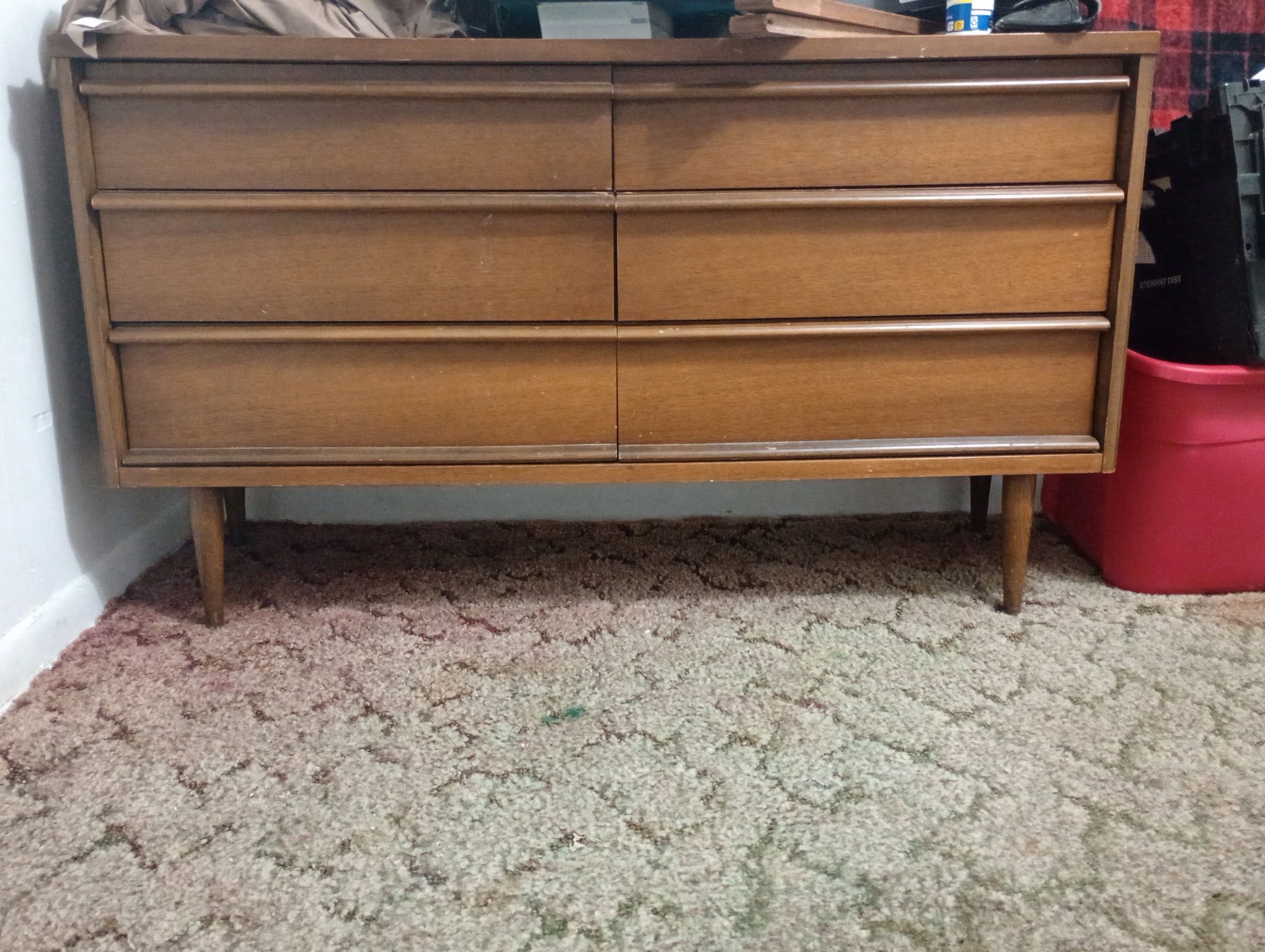 Dresser 