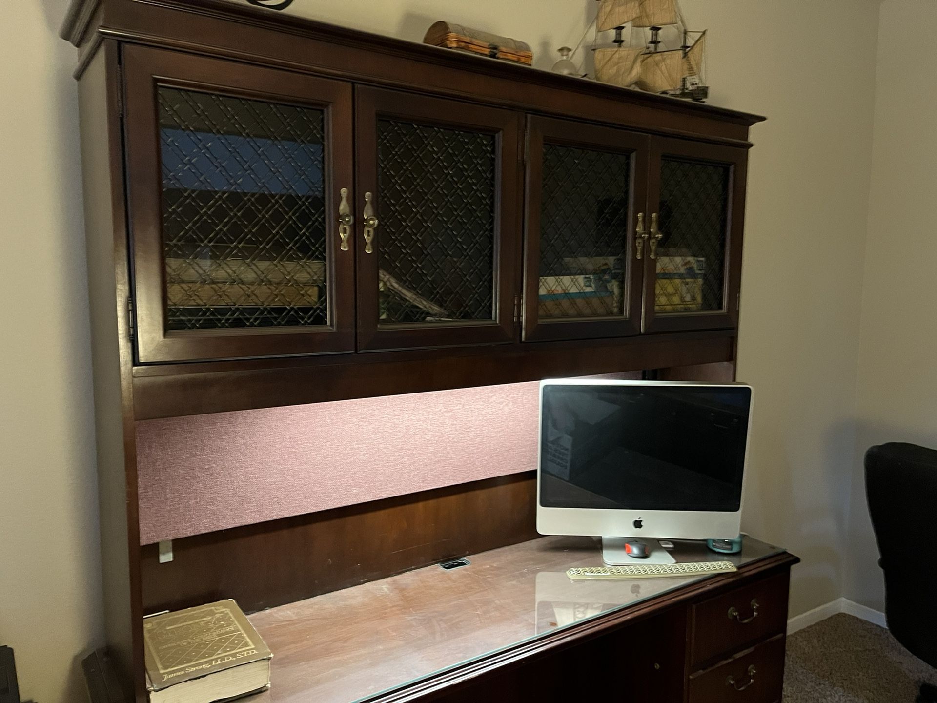 Executive Office Desk Business equipment