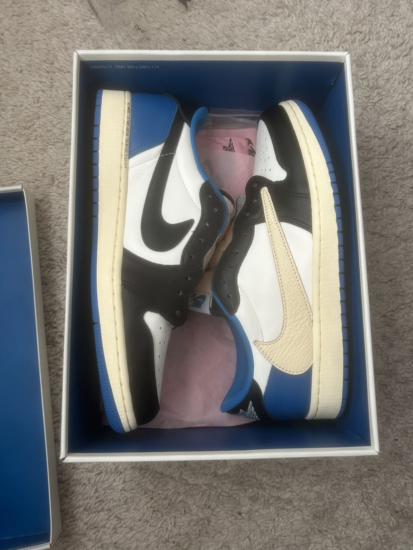 Travis Scott Jordan 1 Low Fragment Size 10