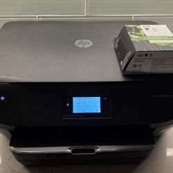 HP Envy 6255 Wireless Color Printer All In One with New Ink (Great Condition)
