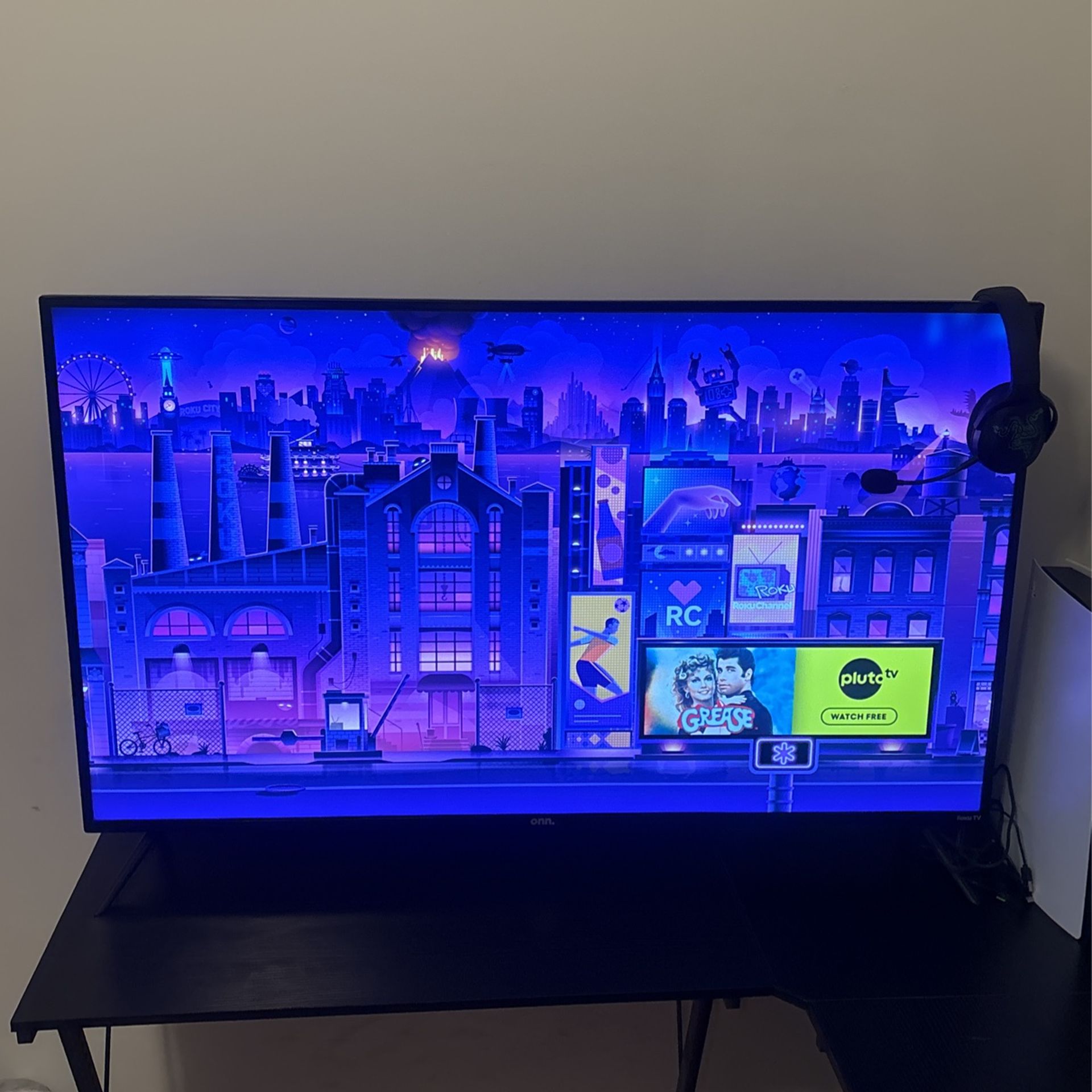 55’ Inch Onn. TV 4K HD Roku Smart Television
