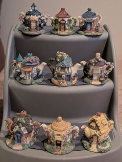 1996 rare vintage Lenox miniature "Tea Garden Cottages "